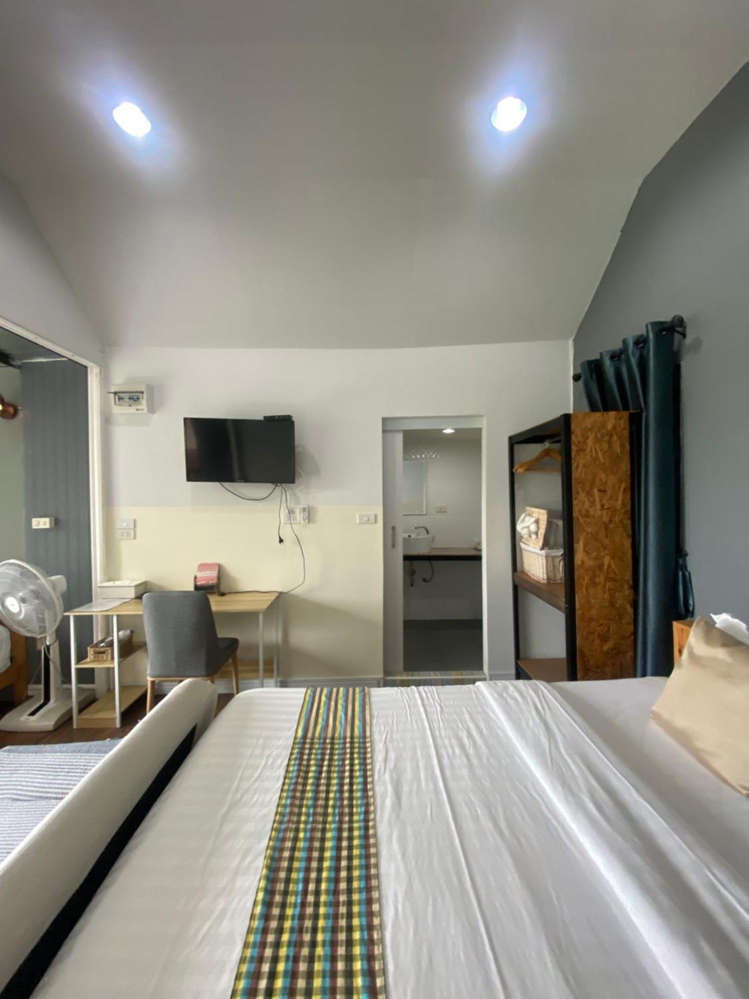 Bed and Breakfast The Owl Khaokho Khao Kho Esterno foto
